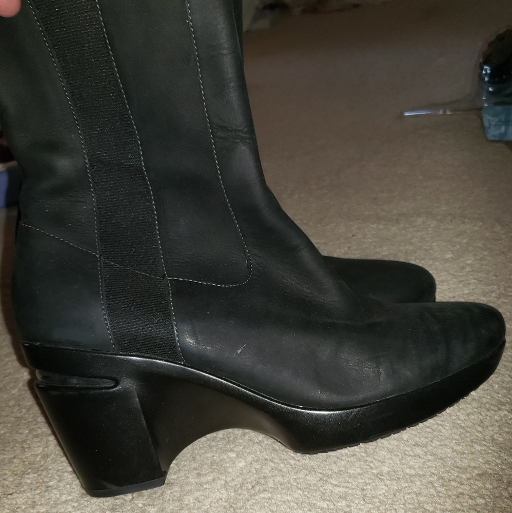 Womens Cole Haan Boots with Nike Air technology..